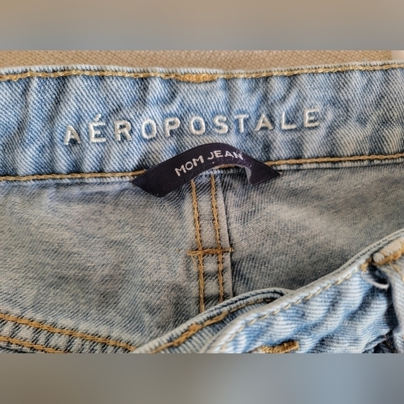 Aero Premium Air High Rise Destroyed Mom Jean Aeropostale - Picture 12 of 12
